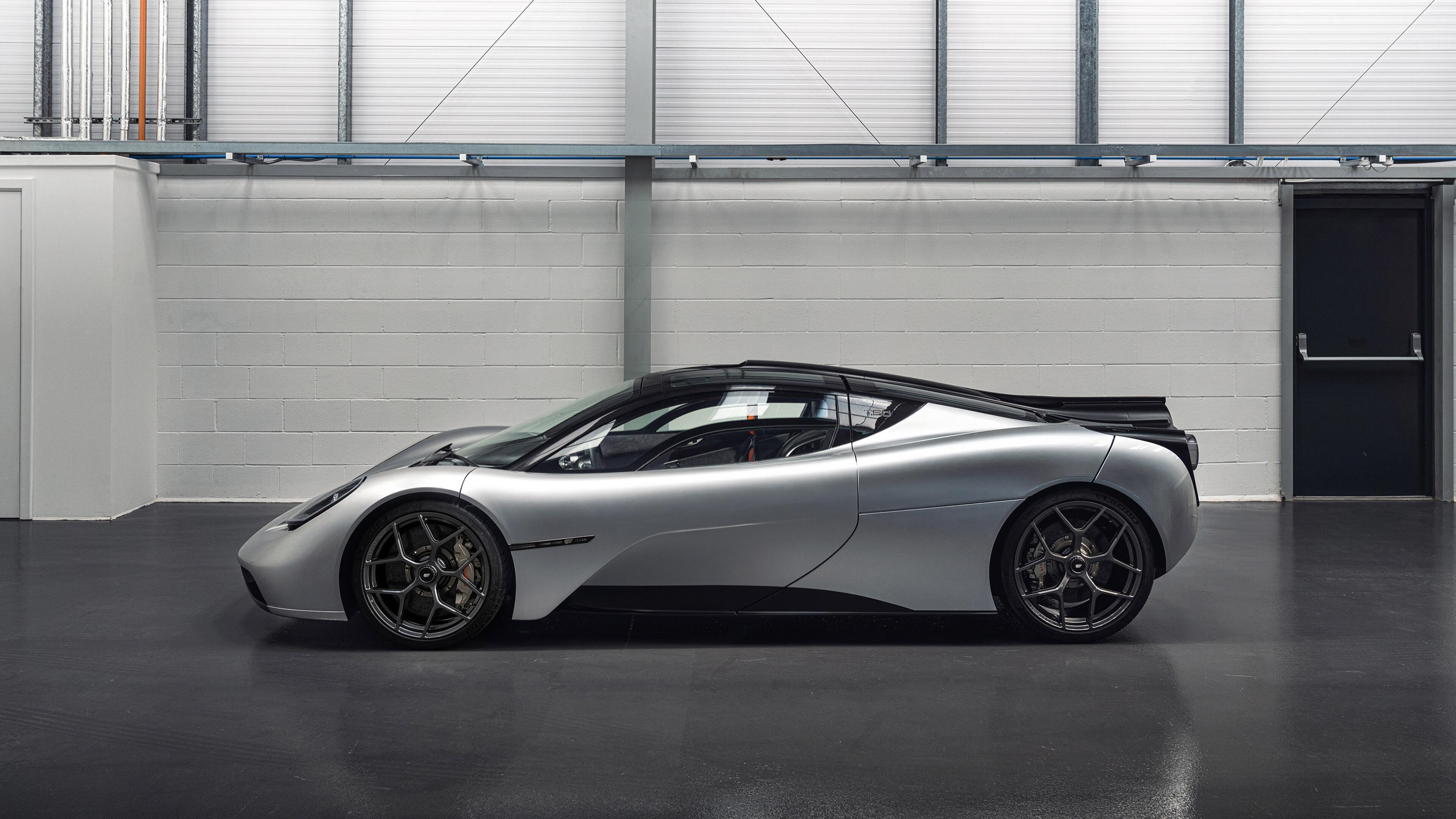 LEYU SPORTS中国官方网站-罗马尼亚队表现不俗，国际乒联混合团体世界杯赛场回顾，罗马尼亚乒乓球运动员男