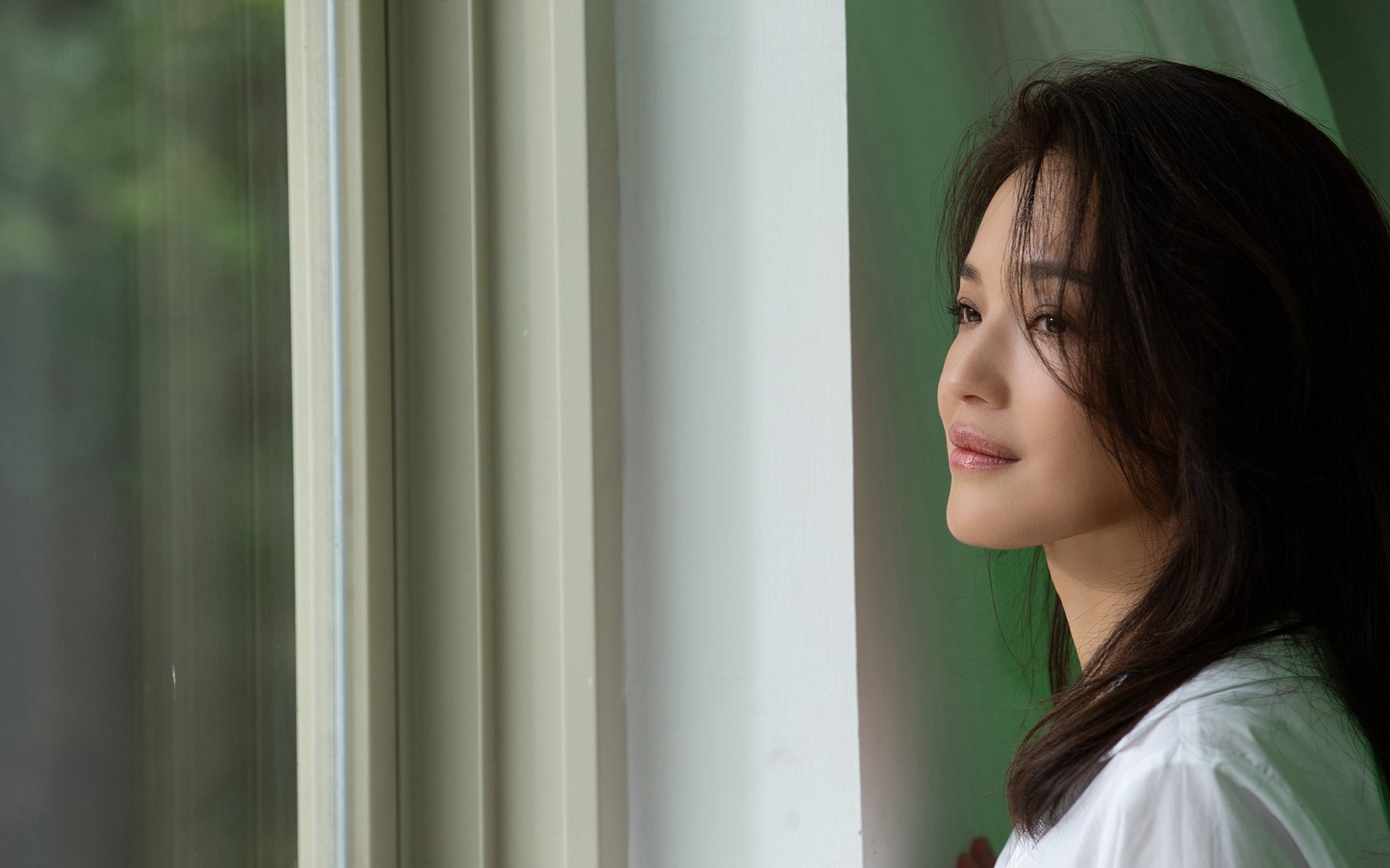 APP下载 LY Sports-防守反击球队是否以中场硬度弥补边路劣势，防守反击的球队