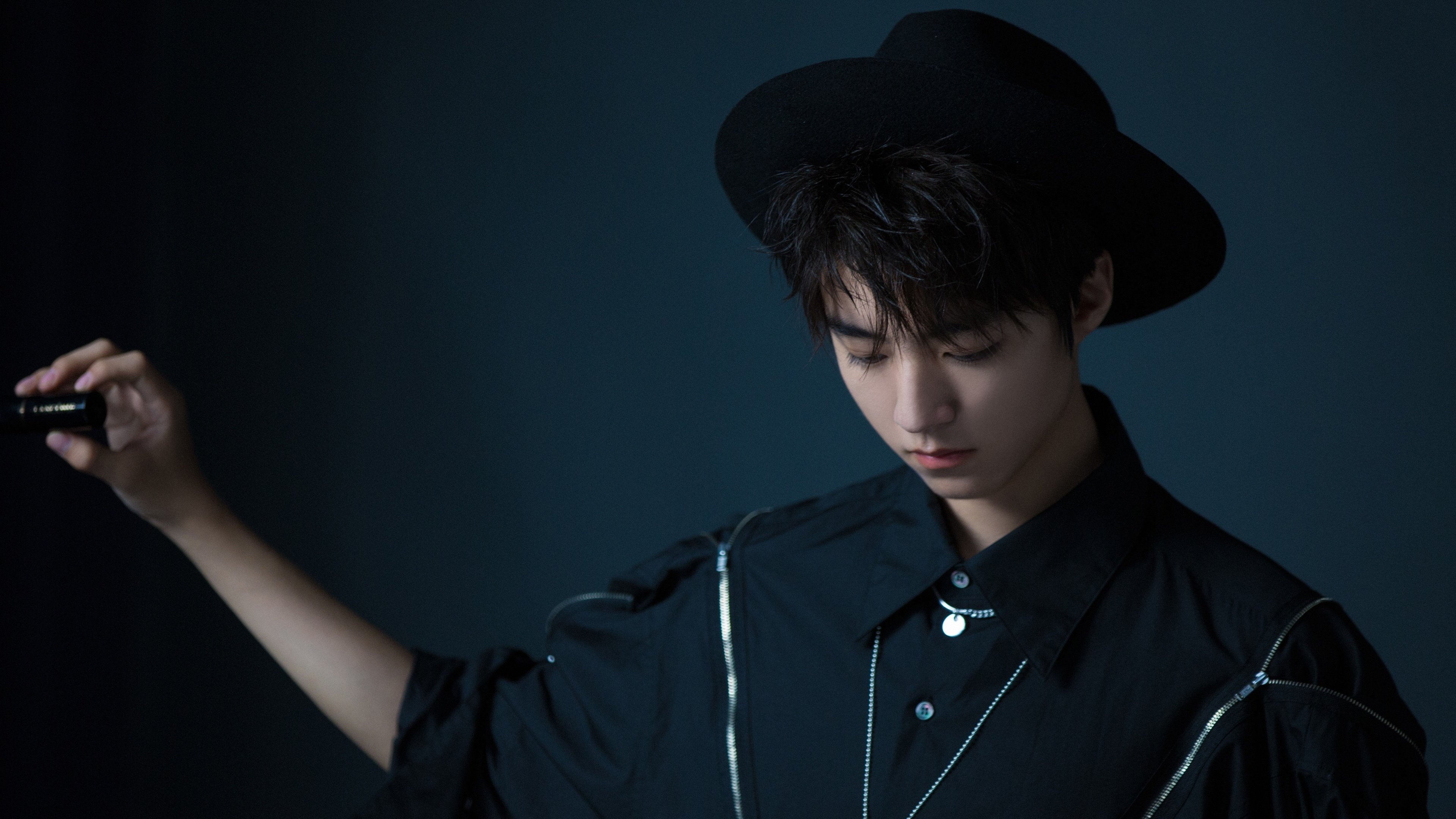 乐鱼体育登录-张伟丽拼尽全力艰难取胜格斗冠军赛，张伟丽一场比赛格斗能挣多少钱