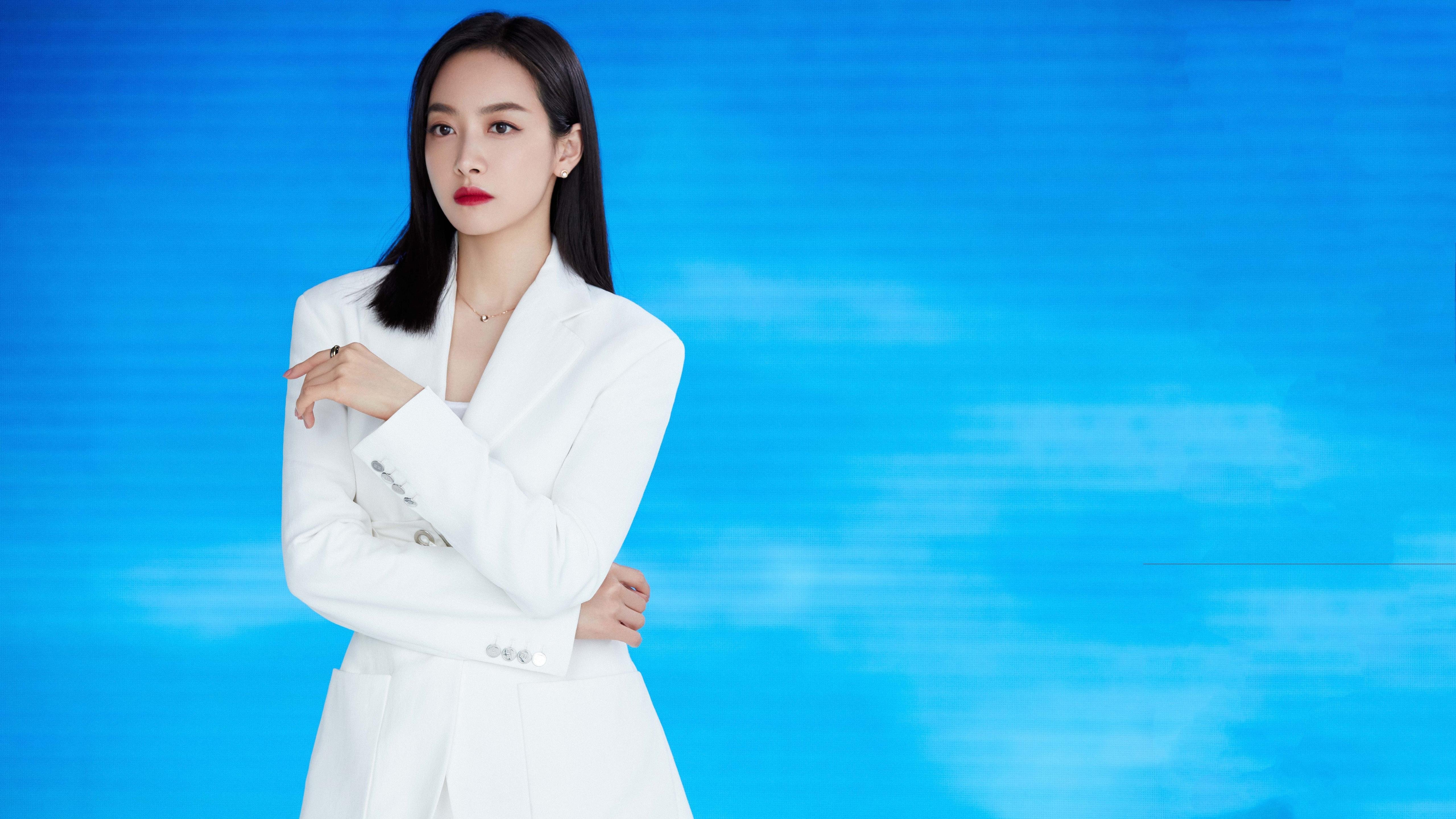 leyu乐鱼官网登录入口-曼联高层召开发布会回应质疑，曼联最新大名单