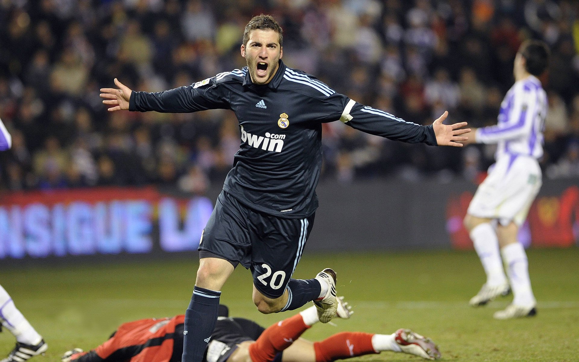 世界杯:东道主提前一轮出局 创主办方最差战绩纪录